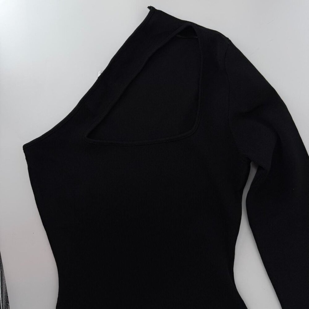 Zara Asymmetrical Black Bodysuit - Picture 5 of 8